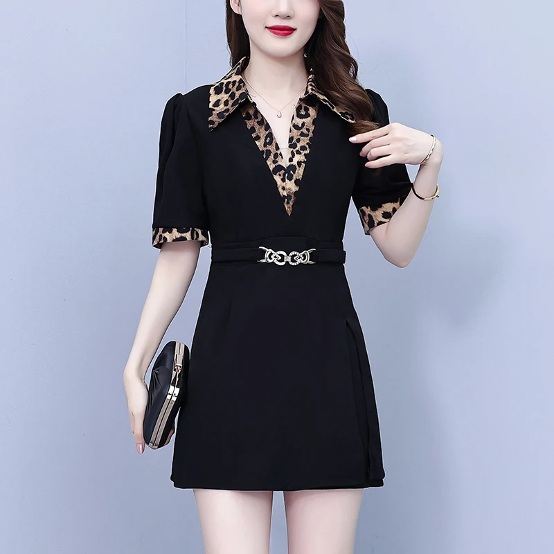 Summer Chiffon Two-piece Set For Women V Neck Leopard Print Blouse Tops And Shorts Female Large Size Elegant Black Matching Suit
Summer Chiffon Two-piece Set For Women V Neck Leopard Print Blouse Tops And Shorts Female Large Size Elegant Black Matching Suit