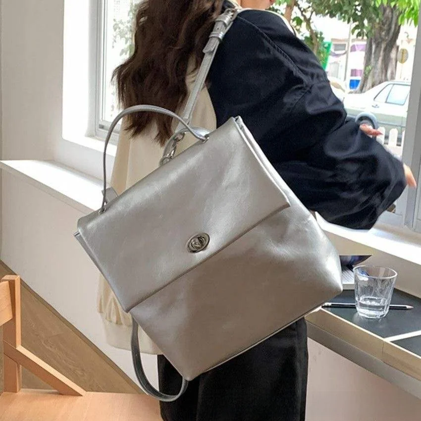 Trendy Silver Double Shoulder Bag for Women Large Capacity Casual Commuter Backpack Fashionable All-Match Summer Bag
Trendy Silver Double Shoulder Bag for Women Large Capacity Casual Commuter Backpack Fashionable All-Match Summer Bag