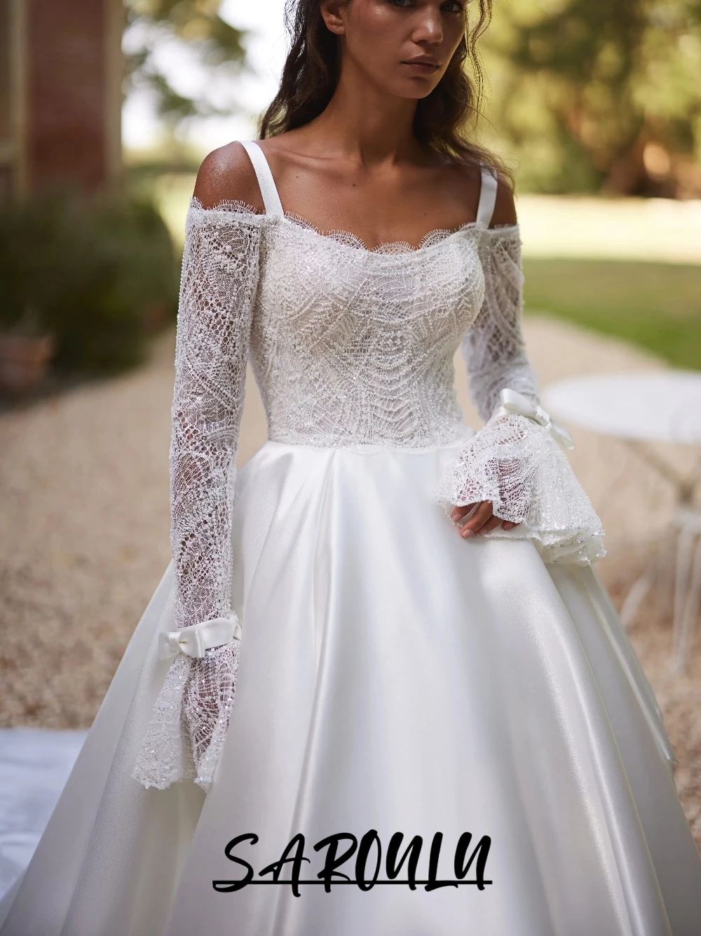 Изящное свадебное платье с расклешенными рукавами, кружевное бальное платье по индивидуальному заказу для женщин, красивая уличная одежда принцессы для невесты
Изящное свадебное платье с расклешенными рукавами, кружевное бальное платье по индивидуальному заказу для женщин, красивая уличная одежда принцессы для невесты