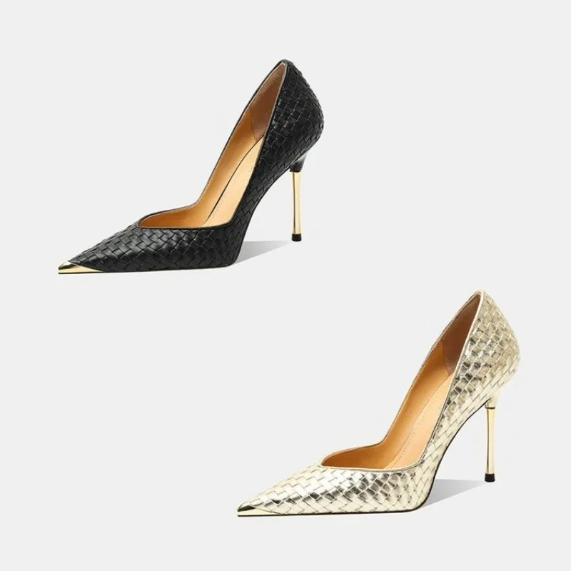 2026 New Pure Desire Sexy High-end High-heeled Shoes, Niche French Temperament, Gold Thin Heel Pointed Versatile Single Shoe
2026 New Pure Desire Sexy High-end High-heeled Shoes, Niche French Temperament, Gold Thin Heel Pointed Versatile Single Shoe