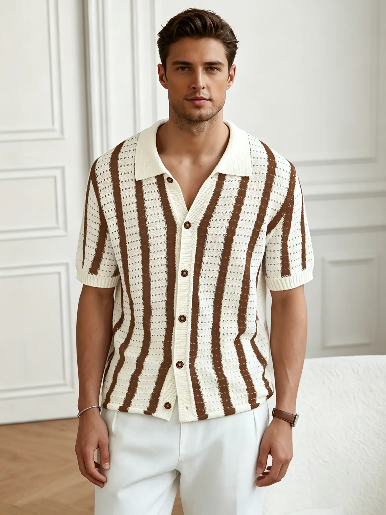 A stylish Italian resort-inspired striped openwork men's knitwear piece is suitable for daily commutes, light business casual, w
A stylish Italian resort-inspired striped openwork men's knitwear piece is suitable for daily commutes, light business casual, w