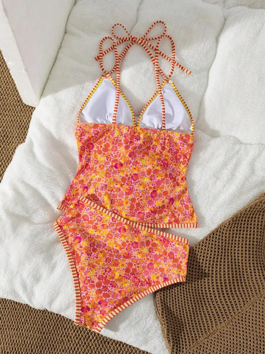 Women Floral Print High Waisted Two Piece Swimsuit With Striped Spaghetti Straps
Women Floral Print High Waisted Two Piece Swimsuit With Striped Spaghetti Straps