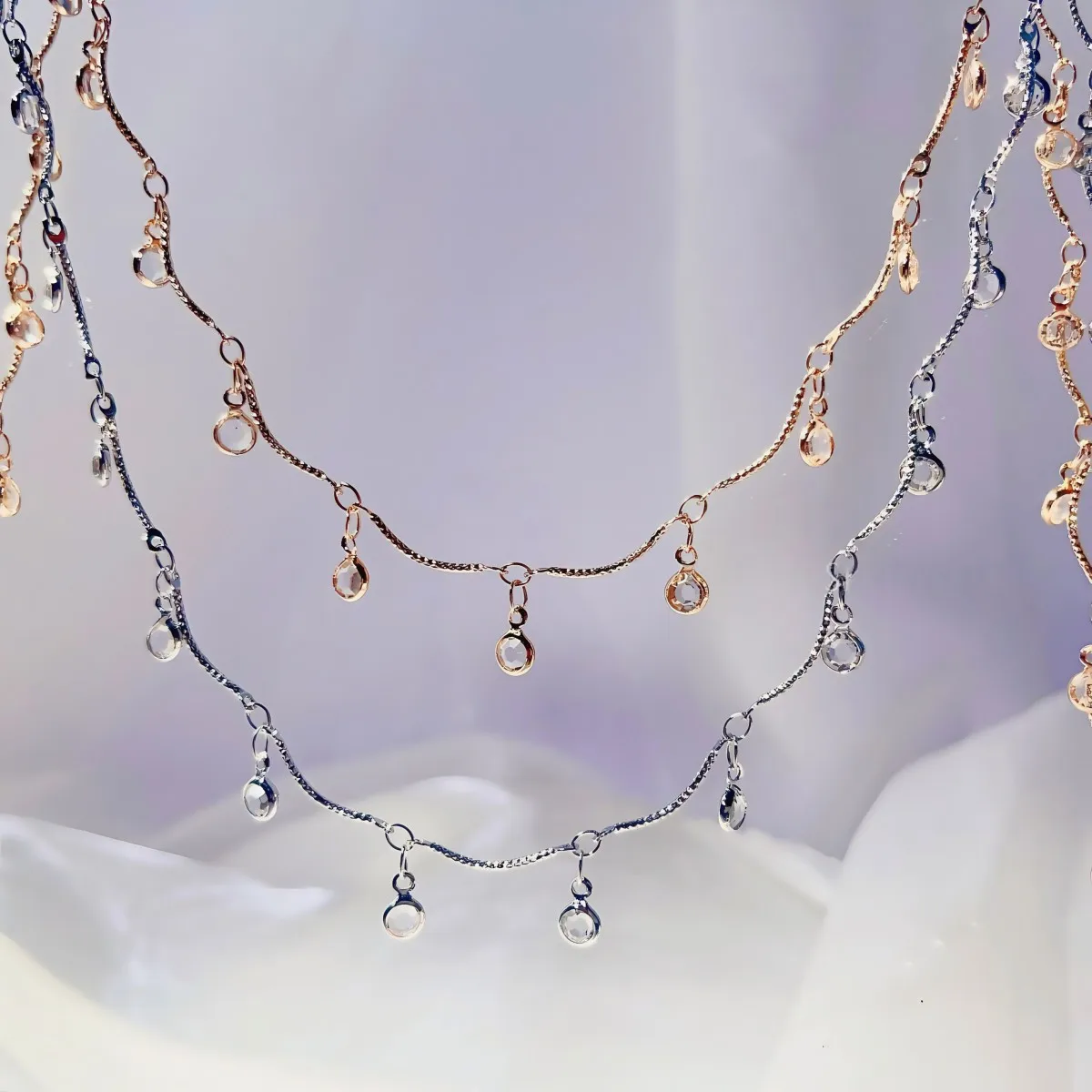 1M Clear Crystal Round Beaded Chains Non-slip Slender Curved Rollers Copper Chain for DIY Necklace Bracelet Cloth Jewelry Making
1M Clear Crystal Round Beaded Chains Non-slip Slender Curved Rollers Copper Chain for DIY Necklace Bracelet Cloth Jewelry Making
