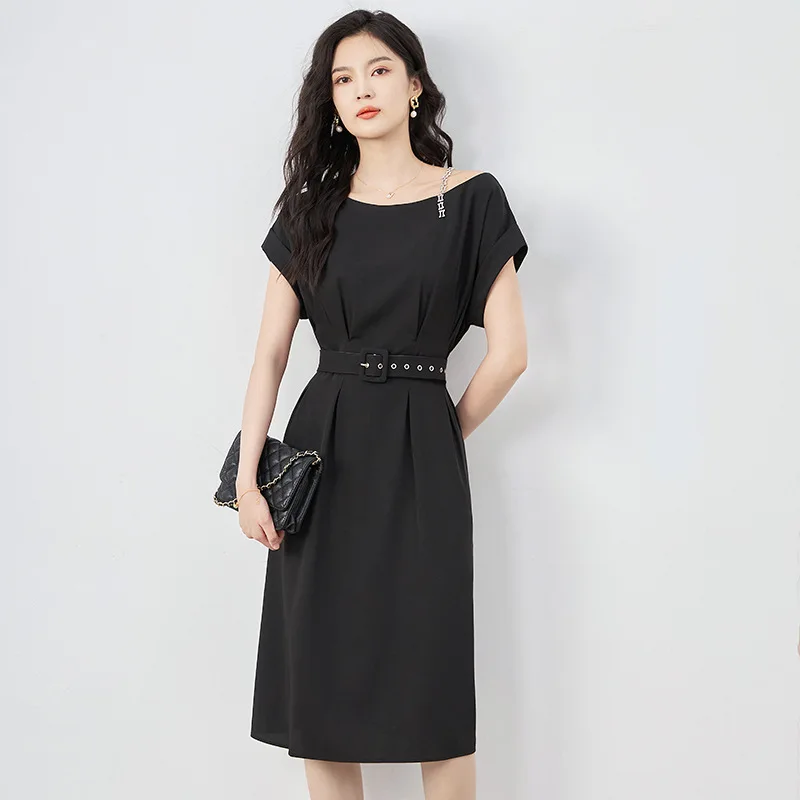 Women's Twill fabric Dress for Summer with Fashionable and Elegant Style, Waistband to Conceal Flaws and Look Slim
Women's Twill fabric Dress for Summer with Fashionable and Elegant Style, Waistband to Conceal Flaws and Look Slim