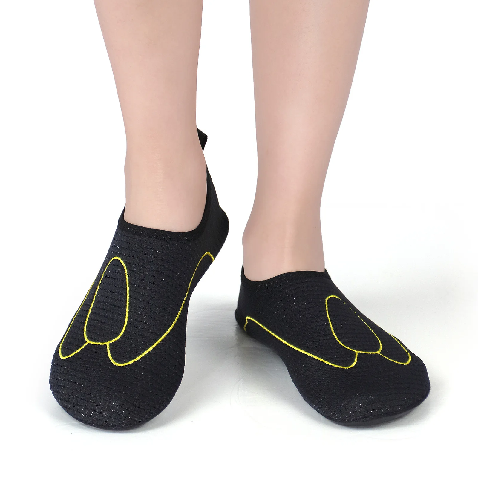 Black Barefoot Water Shoes Non-slip Quick Dry Aqua Socks for Women Beach Swimming Yoga Fitness
Black Barefoot Water Shoes Non-slip Quick Dry Aqua Socks for Women Beach Swimming Yoga Fitness