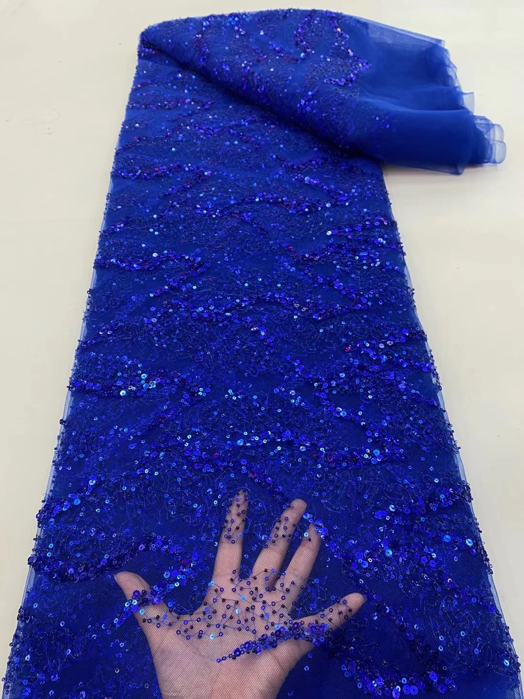 (5yards/pc) Latest Royal blue African party tulle lace bling bling French net lace with tube beads and sequins for dress FRX110
(5yards/pc) Latest Royal blue African party tulle lace bling bling French net lace with tube beads and sequins for dress FRX110