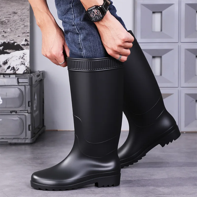 Tall non-slip rain boots, rubber shoes, beef tendon soles, kitchen car wash field boots
Tall non-slip rain boots, rubber shoes, beef tendon soles, kitchen car wash field boots