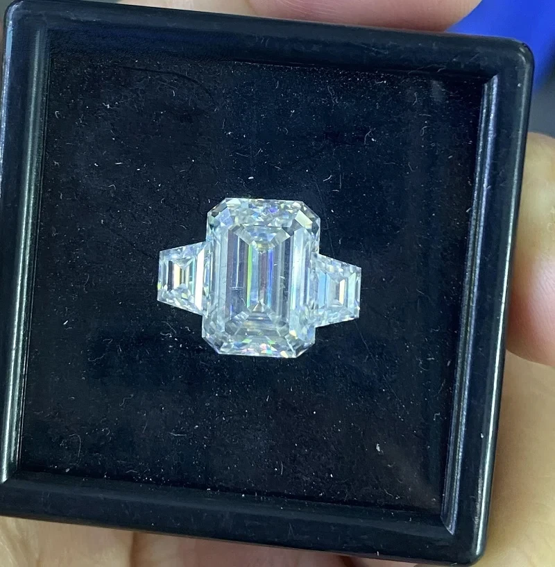 Ruihe Customization 7ct Emerald Cut D VVS1 Moissanite Stone Set for Diy Jewelry Women Couple Wedding Ring Making
Ruihe Customization 7ct Emerald Cut D VVS1 Moissanite Stone Set for Diy Jewelry Women Couple Wedding Ring Making