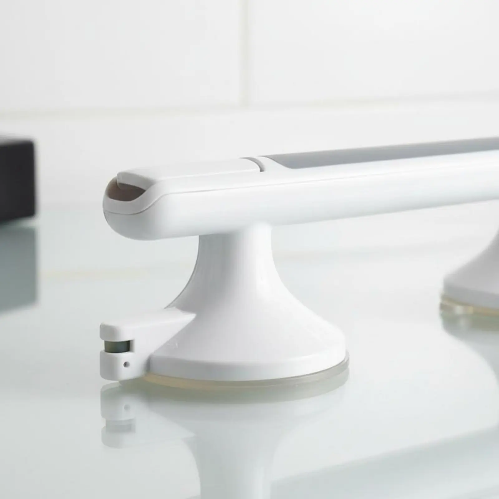 Suction Grab Bar Anti Slip Suction Shower Grab Bar Bath Wall Support Handle Waterproof Heavy Duty for Glass Door
Suction Grab Bar Anti Slip Suction Shower Grab Bar Bath Wall Support Handle Waterproof Heavy Duty for Glass Door