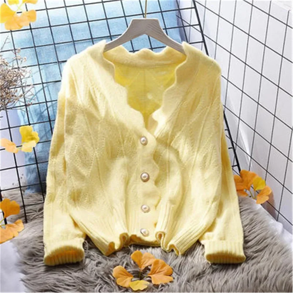 Autumn Winter Sweet knitted Sweater Pullovers Female Knitted Solid Cardigan Shirts Lady knitting Jumper Tops Jacket 2025 Women
Autumn Winter Sweet knitted Sweater Pullovers Female Knitted Solid Cardigan Shirts Lady knitting Jumper Tops Jacket 2025 Women