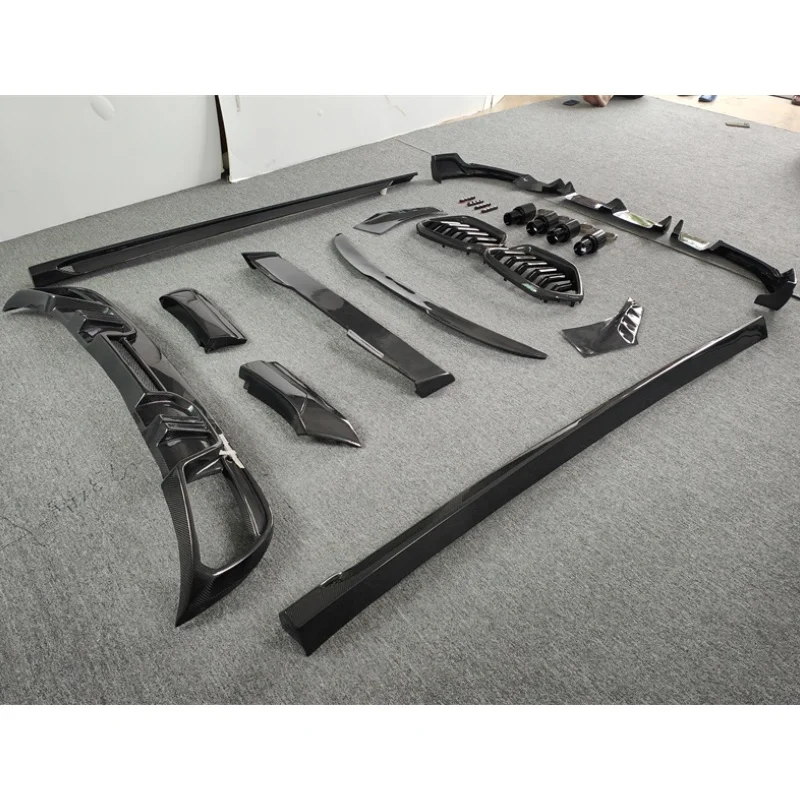 Suitable for BMW X6M F96 modified body kit LD style front bumper lip rear diffuser side skirt rear spoiler front bumper grille
Suitable for BMW X6M F96 modified body kit LD style front bumper lip rear diffuser side skirt rear spoiler front bumper grille