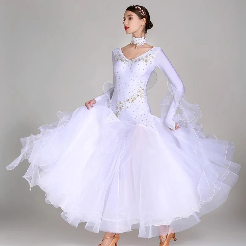 Fashion Senior Modem Dance Skirt Performance Clothing National Standard Dance Skirt Competition Dress New Diamond Modem Skirt
Fashion Senior Modem Dance Skirt Performance Clothing National Standard Dance Skirt Competition Dress New Diamond Modem Skirt