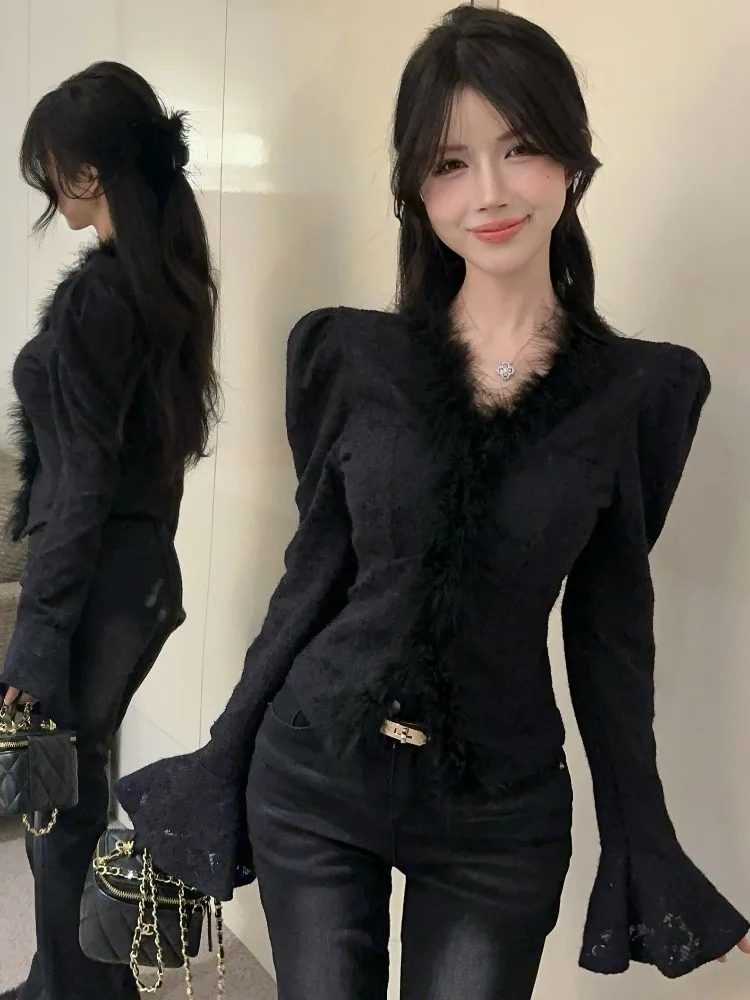 Lace Bell Sleeve Long Sleeve T-Shirt Women's Spring Autumn Slimming Patchwork Furry Design Casual V-Neck Short Length Top
Lace Bell Sleeve Long Sleeve T-Shirt Women's Spring Autumn Slimming Patchwork Furry Design Casual V-Neck Short Length Top