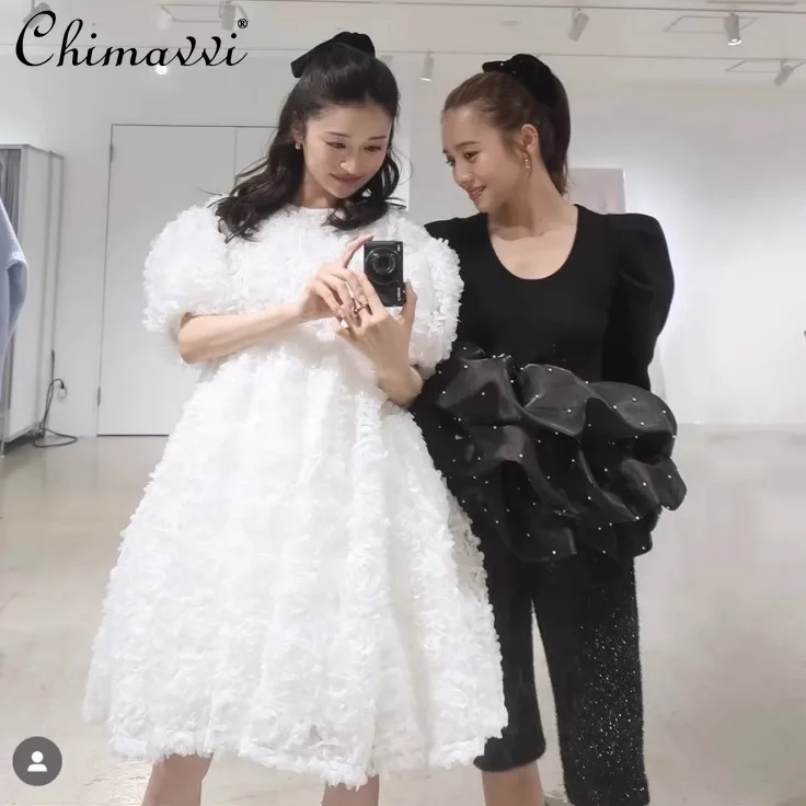 Japanese Heavy 3D Petal Bubble Short-sleeved Dress 2025 Summer New Sweet Girl Lady Loose Black and White Super Fairy Dresses
Japanese Heavy 3D Petal Bubble Short-sleeved Dress 2025 Summer New Sweet Girl Lady Loose Black and White Super Fairy Dresses