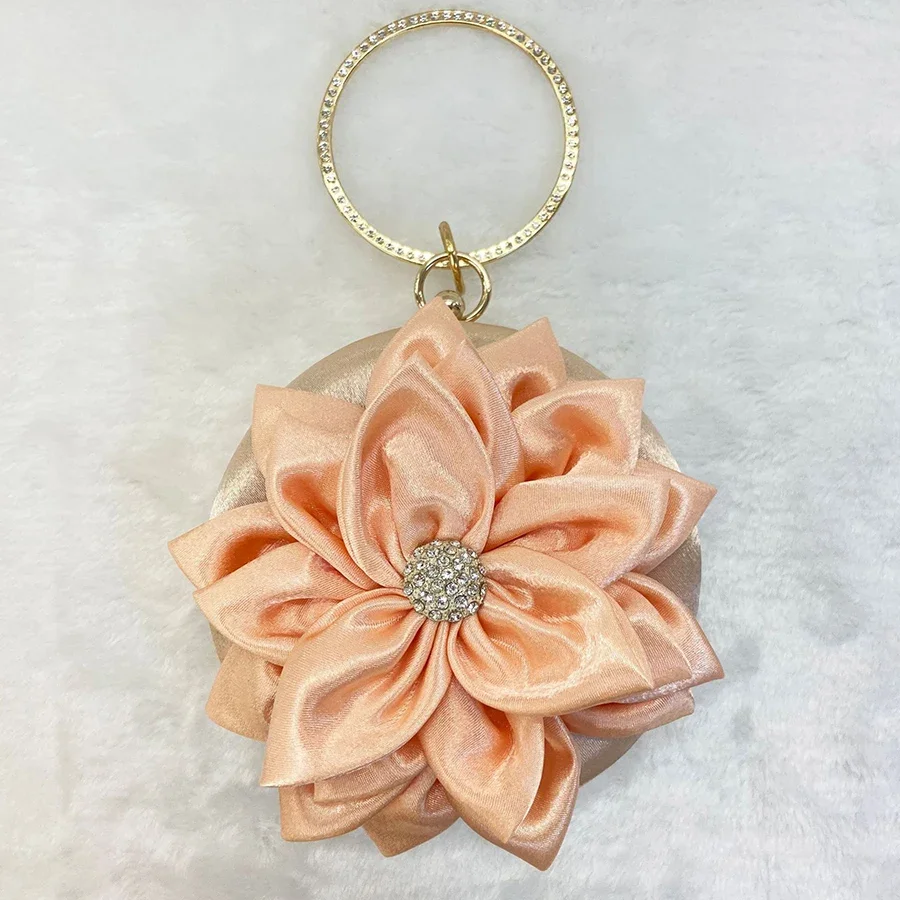 Metal Round Handle Evening Bag Diamonds Flower Bride Small Purse Dress Party Handbag Wedding Women Floral Lady Clutches Purse
Metal Round Handle Evening Bag Diamonds Flower Bride Small Purse Dress Party Handbag Wedding Women Floral Lady Clutches Purse