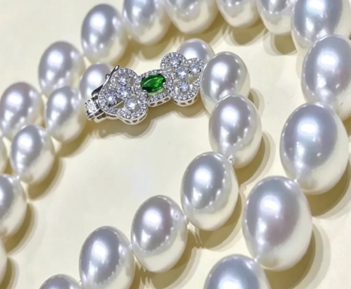 Natural Pearl Necklace AAAA Grade 9-10mm South Sea White Pearl Necklace 925s/16-24 inch
Natural Pearl Necklace AAAA Grade 9-10mm South Sea White Pearl Necklace 925s/16-24 inch