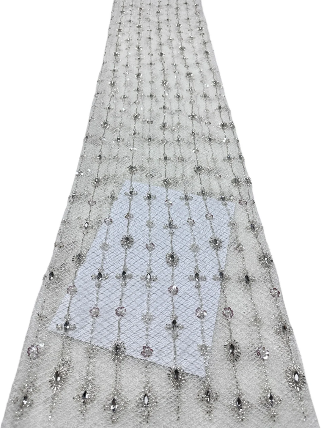 2026 Luxury Heavy African Stones Lace Fabric French Nigerian Lace Fabric for Sewing Party Dresses Wedding Dresses
2026 Luxury Heavy African Stones Lace Fabric French Nigerian Lace Fabric for Sewing Party Dresses Wedding Dresses