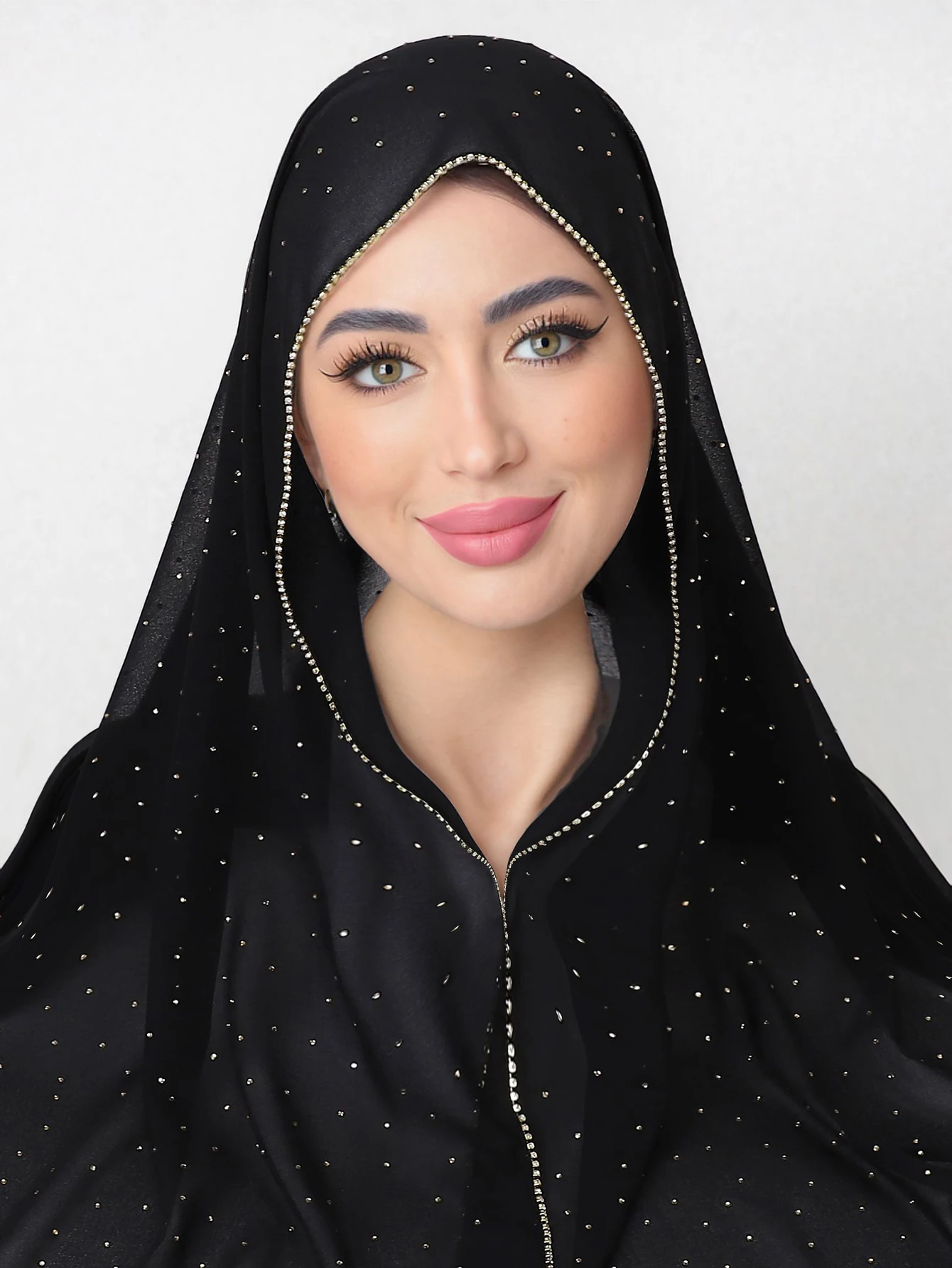 Chiffon Rhinestone Hijab Muslim Gold Zipper Scarf Arabic Female Plain Headwrap Long Shawl Headscarf Islamic Foulard
Chiffon Rhinestone Hijab Muslim Gold Zipper Scarf Arabic Female Plain Headwrap Long Shawl Headscarf Islamic Foulard