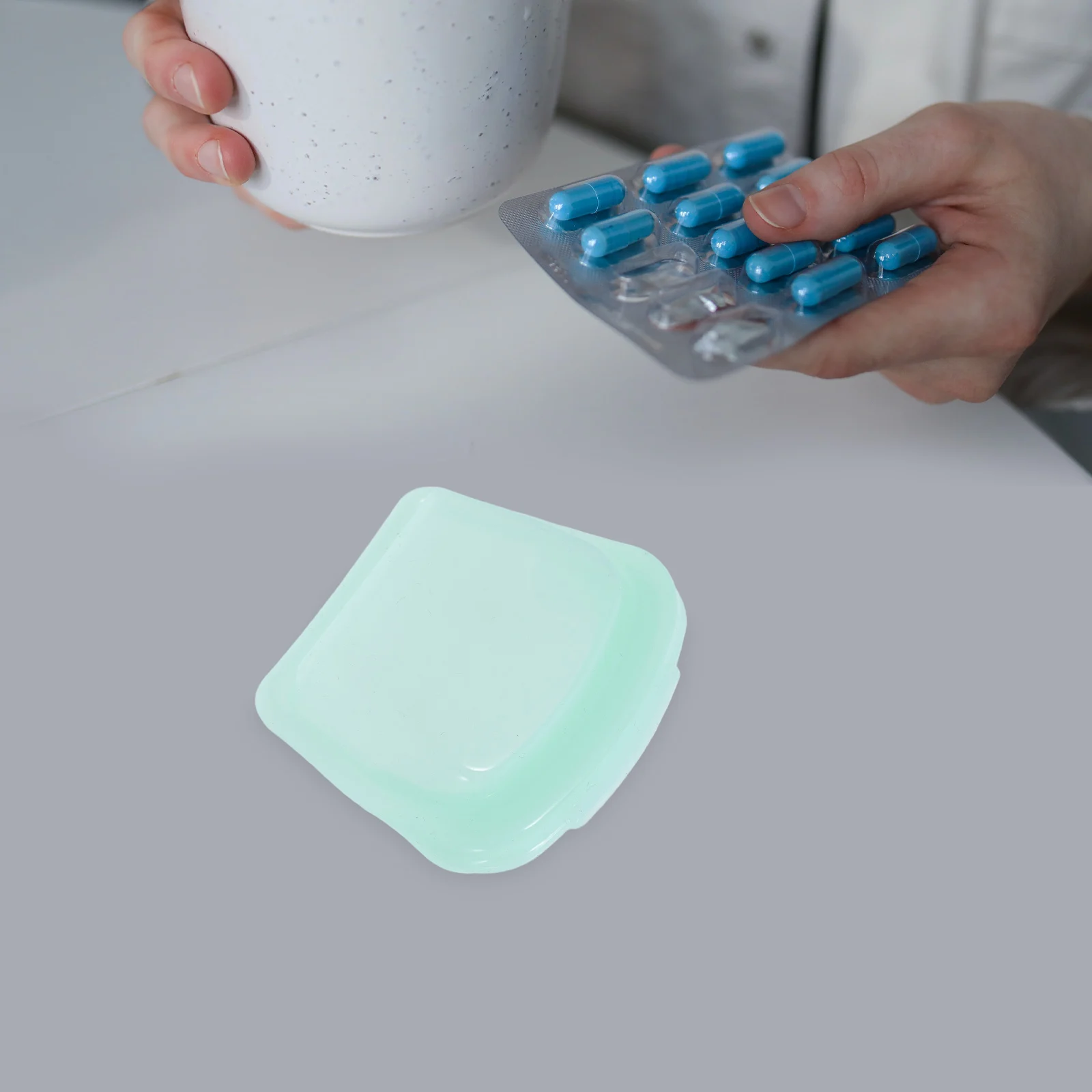 Portable Pill Bag Medicine Pouch Clear Mini Silicone Storage Reusable Travel ganizer Medication Container Small Bags
Portable Pill Bag Medicine Pouch Clear Mini Silicone Storage Reusable Travel ganizer Medication Container Small Bags
