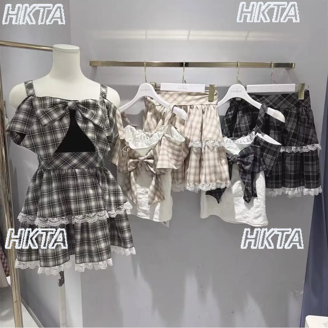 Original Japanese Style Patchwork Bowknot Short Sleeve T-shirt Tank Top Elegant Lace Plaid Pleated Mini Skirt 2-piece Set Women
Original Japanese Style Patchwork Bowknot Short Sleeve T-shirt Tank Top Elegant Lace Plaid Pleated Mini Skirt 2-piece Set Women