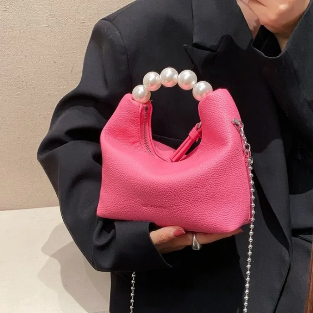 New Fashion PU Leather Cloud Bag with Pearl, Luxury Crossbody Purse for Women Daily Party Date Versatile Shoulder Handbag
New Fashion PU Leather Cloud Bag with Pearl, Luxury Crossbody Purse for Women Daily Party Date Versatile Shoulder Handbag