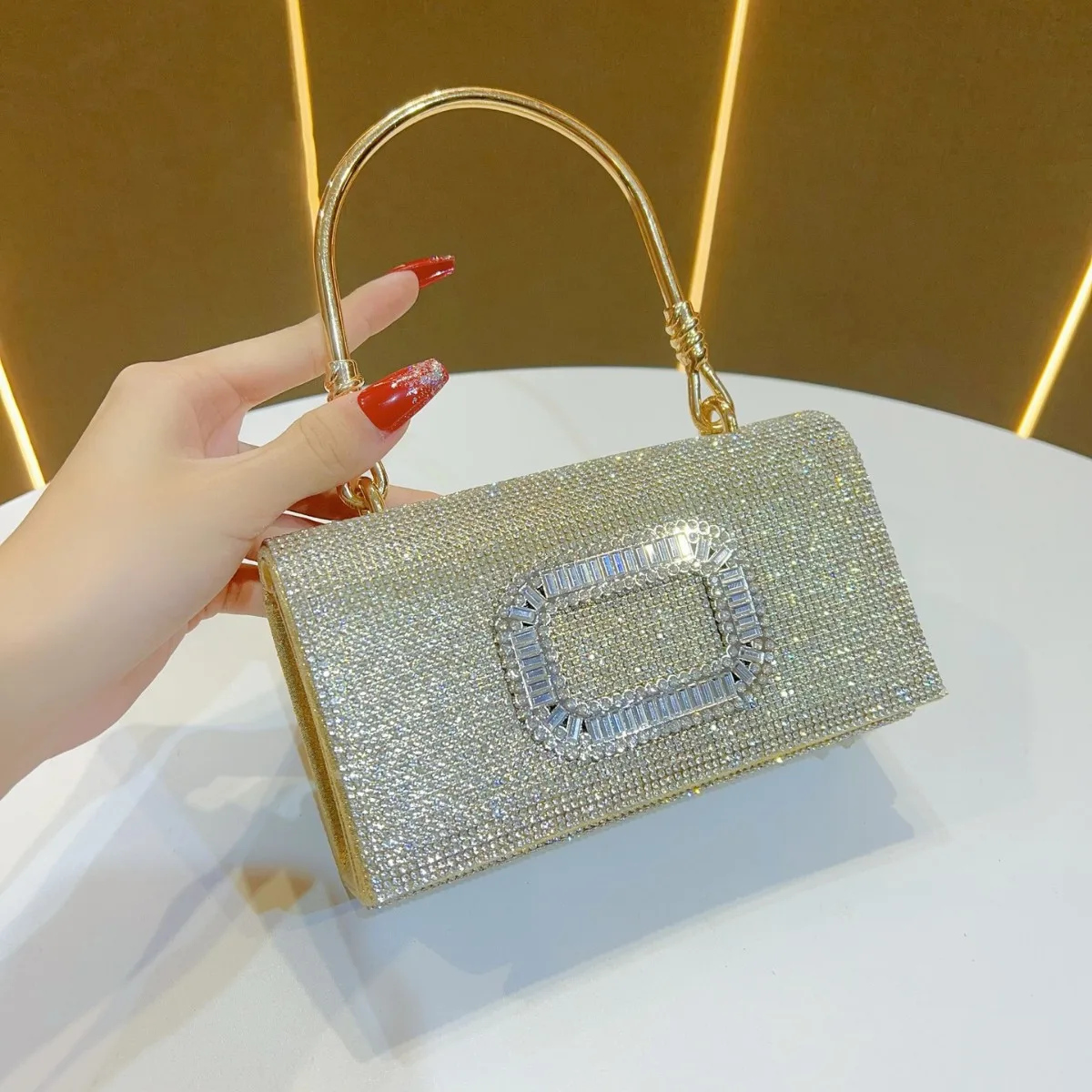 Crystal Bling Square Evening Bag with Luxury Diamond Buckle,Elegant Handbag for Women, Perfect Wedding Birthday Party Gift Purse
Crystal Bling Square Evening Bag with Luxury Diamond Buckle,Elegant Handbag for Women, Perfect Wedding Birthday Party Gift Purse