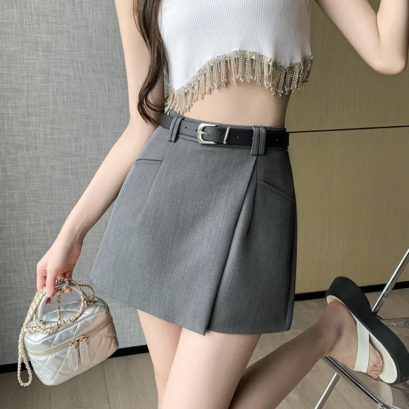 New Casual Women Suit Shorts 2025 Summer Fashion High Waist A-line Shorts Skirts Korean Style Ladies Culottes Gray/Black
New Casual Women Suit Shorts 2025 Summer Fashion High Waist A-line Shorts Skirts Korean Style Ladies Culottes Gray/Black