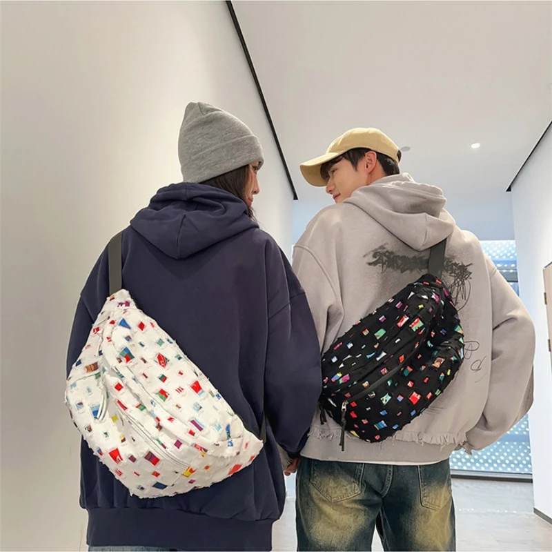 Персонализированная красочная квадратная поясная сумка, нагрудная сумка с ощущением мышц, большая вместительная универсальная трендовая сумка через плечо для уличной съемки
Персонализированная красочная квадратная поясная сумка, нагрудная сумка с ощущением мышц, большая вместительная универсальная трендовая сумка через плечо для уличной съемки