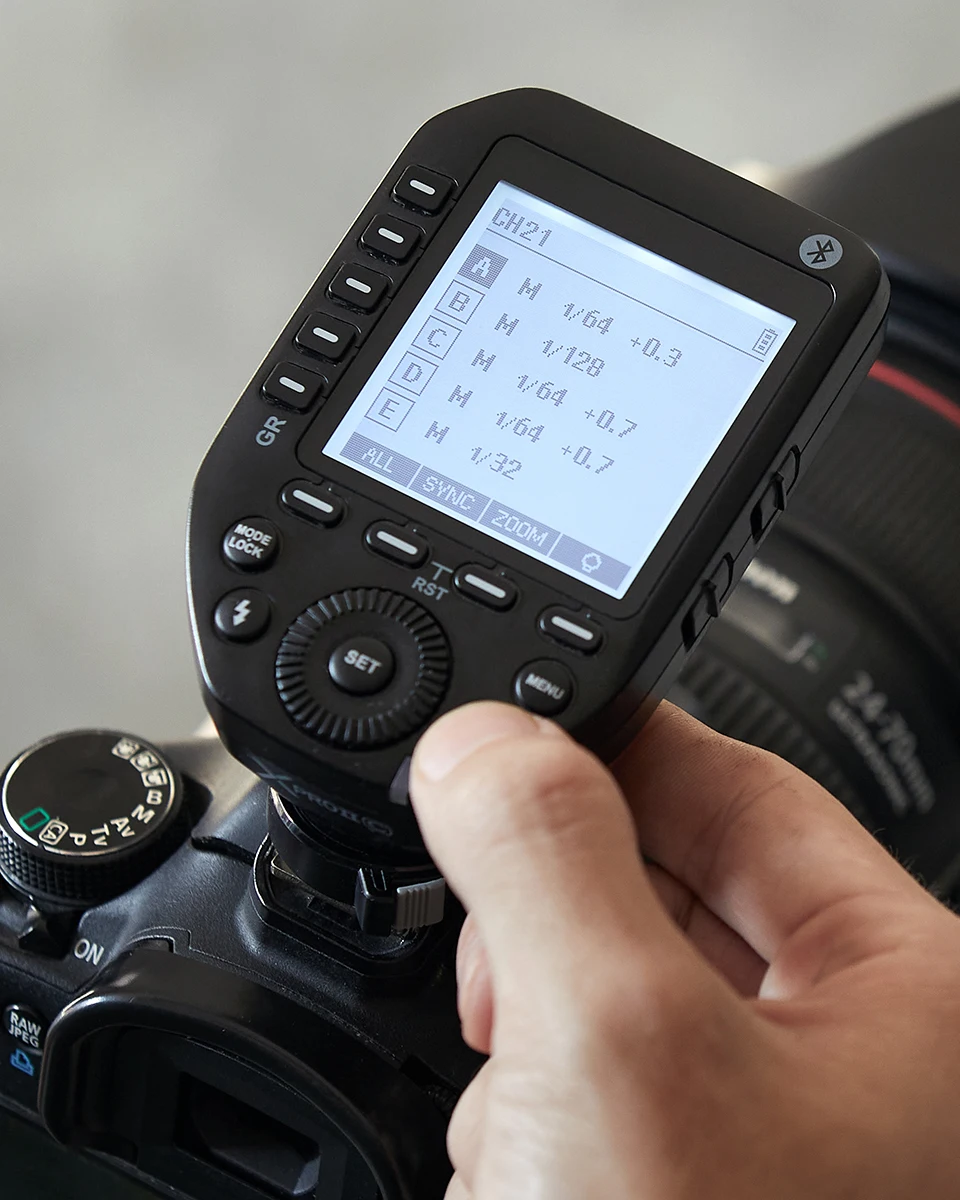 Godox Xpro II C/N/S/F/O TTL Wireless Flash Trigger Controller 1/8000s High-Speed Sync Upgraded for Godox V860III V1 Speedlite
Godox Xpro II C/N/S/F/O TTL Wireless Flash Trigger Controller 1/8000s High-Speed Sync Upgraded for Godox V860III V1 Speedlite