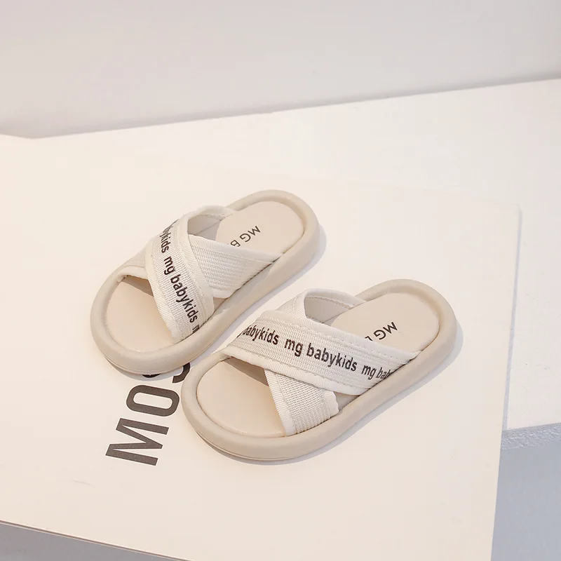 Children Boys Outdoor Shoes Versatile Solid Color Open-toe Fashion Kids Classic Girls Slippers Korean Style 2023 Summer New Soft
Children Boys Outdoor Shoes Versatile Solid Color Open-toe Fashion Kids Classic Girls Slippers Korean Style 2023 Summer New Soft