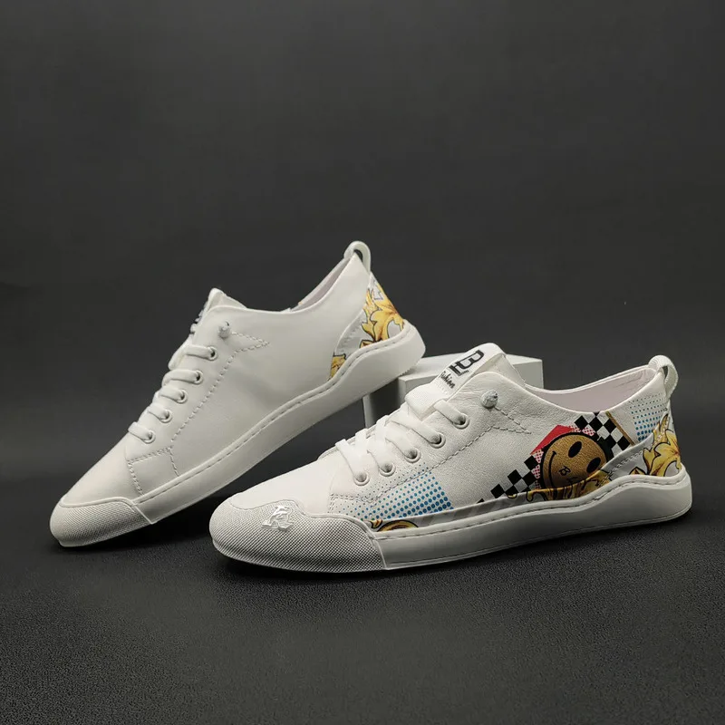 Autumn Winter Fashion Men's Trendy Versatile Leather Suede Board Shoes Cowhide Toe Layer Men's Casual Shoes Loafers Men Sneakers
Autumn Winter Fashion Men's Trendy Versatile Leather Suede Board Shoes Cowhide Toe Layer Men's Casual Shoes Loafers Men Sneakers