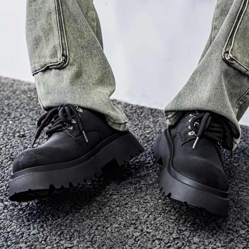 Men's Leather Shoes with Flat Heel Solid Color Round Toe Lace-up High-quality Fashionable Large Size Fashion Shoes
Men's Leather Shoes with Flat Heel Solid Color Round Toe Lace-up High-quality Fashionable Large Size Fashion Shoes