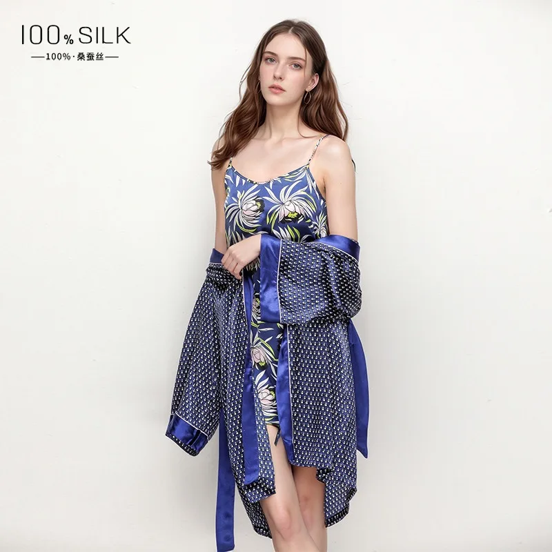 Новые летние женские комплекты халатов и платьев из 2 предметов, комплект одежды для дома, ночная рубашка из 100% тутового шелка на подтяжках, тяжелый шелковый подвесной халат
Новые летние женские комплекты халатов и платьев из 2 предметов, комплект одежды для дома, ночная рубашка из 100% тутового шелка на подтяжках, тяжелый шелковый подвесной халат