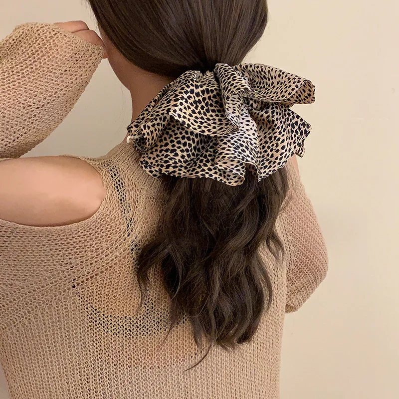 Large Bow Hair Ties for Women Leopard Print Scrunchies Headband Lace Fashionable Fall 2024 Autumn Accessories Fashionable
Large Bow Hair Ties for Women Leopard Print Scrunchies Headband Lace Fashionable Fall 2024 Autumn Accessories Fashionable