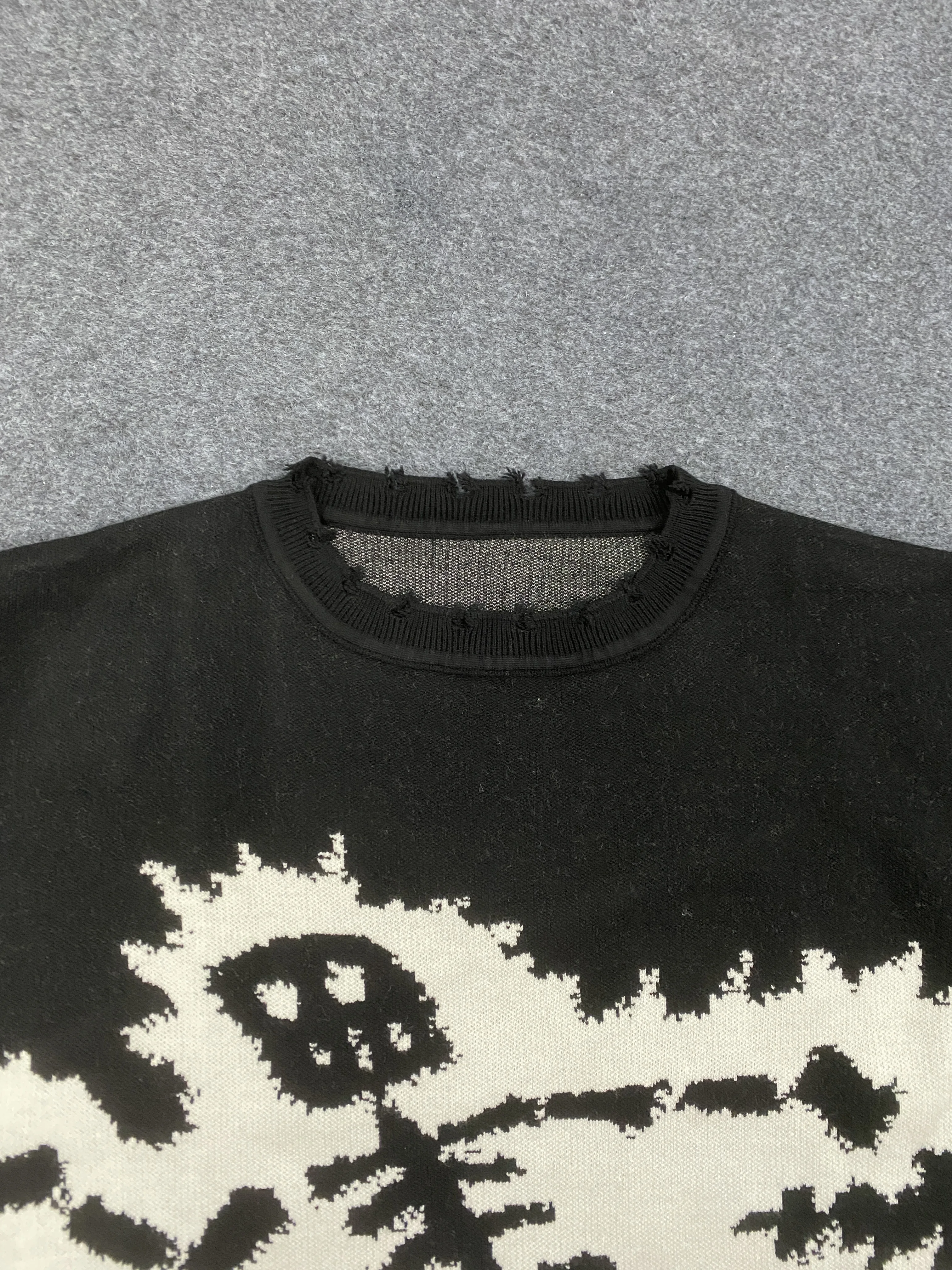 Trendy Electric Shock Little People Jacquard Knitted Sweater Personalized Street Luxury Loose Unisex Sweater
Trendy Electric Shock Little People Jacquard Knitted Sweater Personalized Street Luxury Loose Unisex Sweater