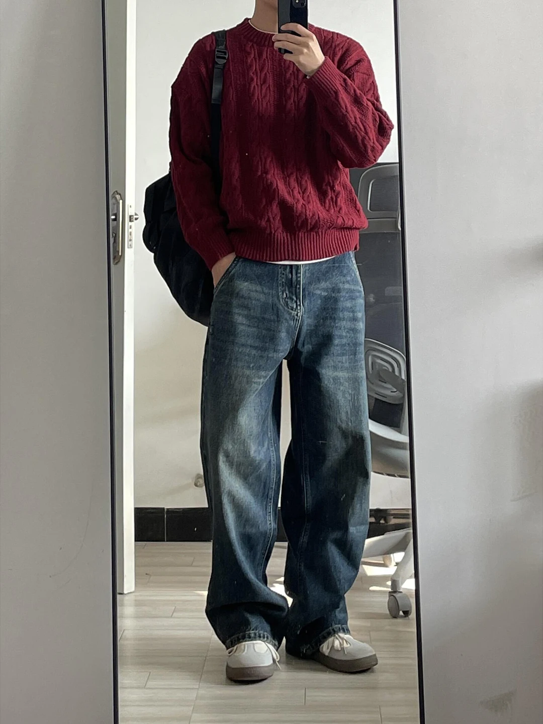 American Retro Blue Flared Men's Jeans Autumn Winter Loose Straight Leg Wide Leg Long Pants Cleanfit Knife Straight Pants
American Retro Blue Flared Men's Jeans Autumn Winter Loose Straight Leg Wide Leg Long Pants Cleanfit Knife Straight Pants
