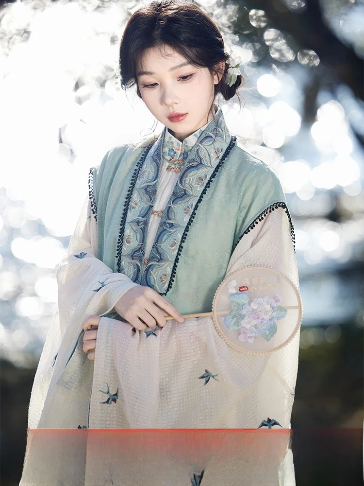 Оригинальный дизайн для коллаборации «Июльский вечер»: Ханьфу в стиле «Снежная весна» от Ханчжоуского музея, коллекция «Магистры династии Мин», большой размер, Sve irt Ma Fa...
Оригинальный дизайн для коллаборации «Июльский вечер»: Ханьфу в стиле «Снежная весна» от Ханчжоуского музея, коллекция «Магистры династии Мин», большой размер, Sve irt Ma Fa...