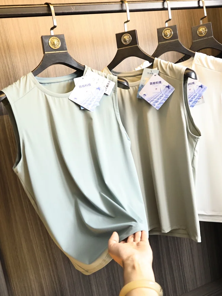 Mosquito-Resistant Quick-Dry round Neck Sleeveless Sports Vest for Men Summer Outdoor Fashionable Urban Style High Elasticity
Mosquito-Resistant Quick-Dry round Neck Sleeveless Sports Vest for Men Summer Outdoor Fashionable Urban Style High Elasticity