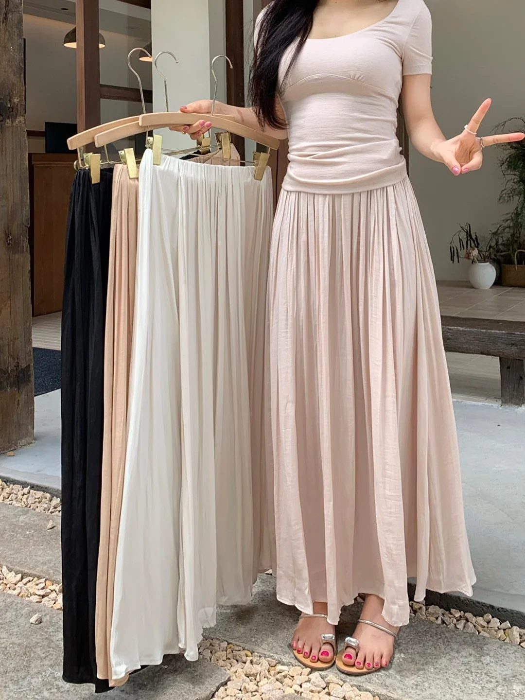 High Waist A-Line Midi Skirt Women's Elastic Waist Korean Style Summer New Chic Slimming Drapey Hip Women's Skirts
High Waist A-Line Midi Skirt Women's Elastic Waist Korean Style Summer New Chic Slimming Drapey Hip Women's Skirts