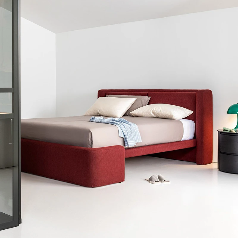 Master bedroom deluxe queen bed Italian minimalist, soft bag double bed 
Master bedroom deluxe queen bed Italian minimalist, soft bag double bed