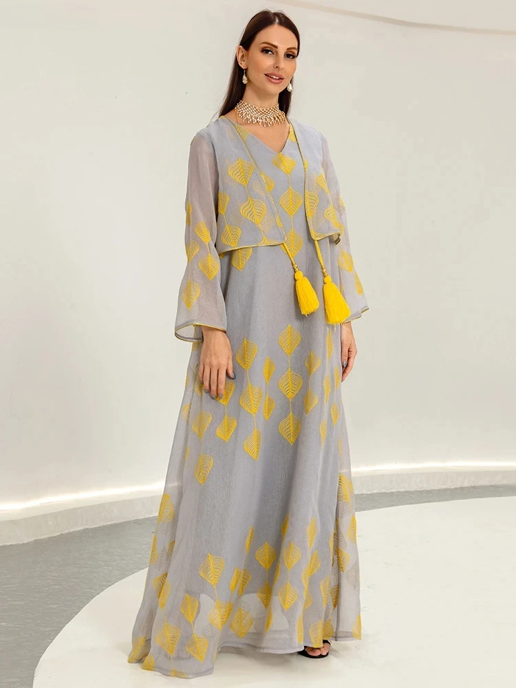 Арабские платья для женщин Caftan Marocain, сетчатая абайя с вышивкой, длинным рукавом и V-образным вырезом, искусственная Женская одежда из двух предметов
Арабские платья для женщин Caftan Marocain, сетчатая абайя с вышивкой, длинным рукавом и V-образным вырезом, искусственная Женская одежда из двух предметов