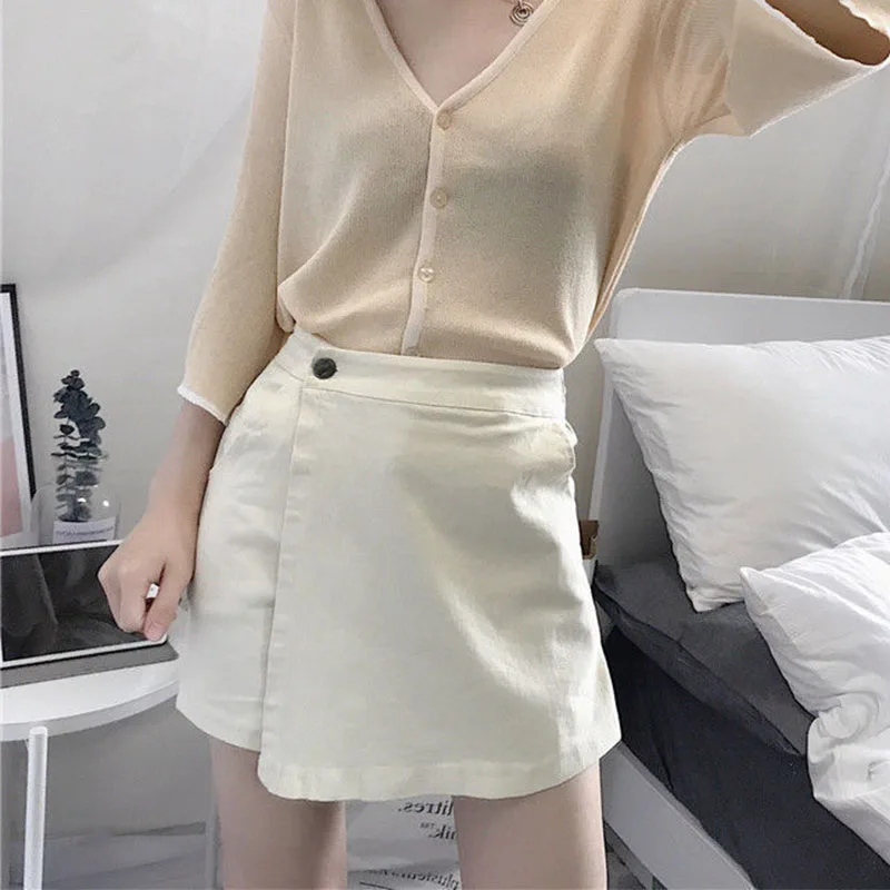 Women's Shorts Skirts Solid Color Cotton 2023 Summer Loose Wide Leg Short Pants Button Pockets Female Casual High Waist Shorts
Women's Shorts Skirts Solid Color Cotton 2023 Summer Loose Wide Leg Short Pants Button Pockets Female Casual High Waist Shorts