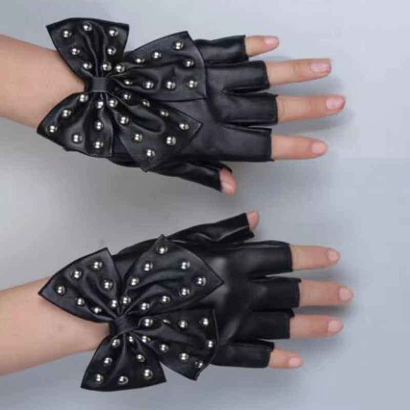 Fashion Fingerless Cosplay PU Leather Gloves Big Bow Rivet Sexy Disco Dancing Rock And Roll Black Punk Show Half Finger Mittens
Fashion Fingerless Cosplay PU Leather Gloves Big Bow Rivet Sexy Disco Dancing Rock And Roll Black Punk Show Half Finger Mittens