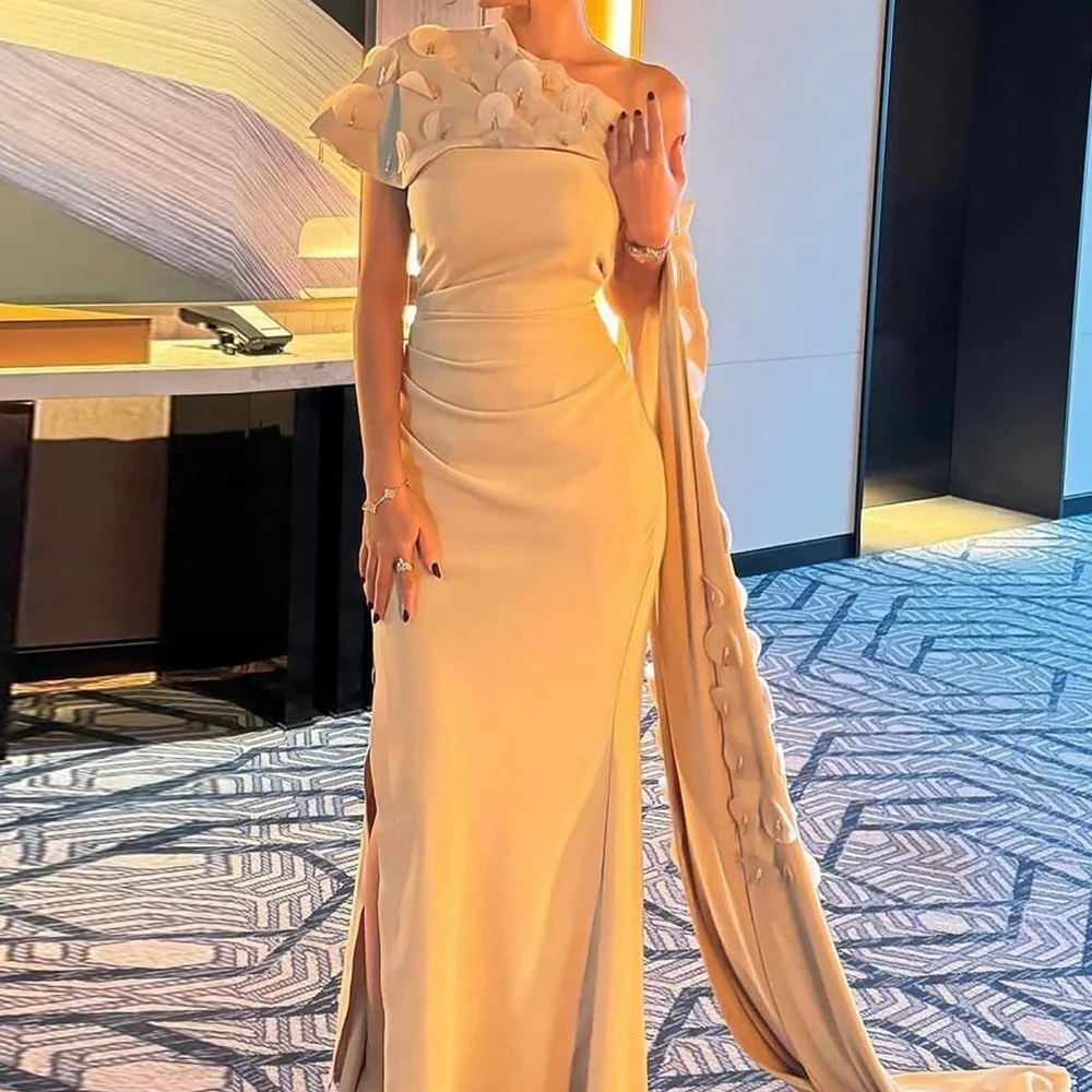 Customized Graceful Off the Shoulder Watteau Train Beading Crystal Evening Dress Modern Jersey Short Sleeves Vestido De Festa
Customized Graceful Off the Shoulder Watteau Train Beading Crystal Evening Dress Modern Jersey Short Sleeves Vestido De Festa