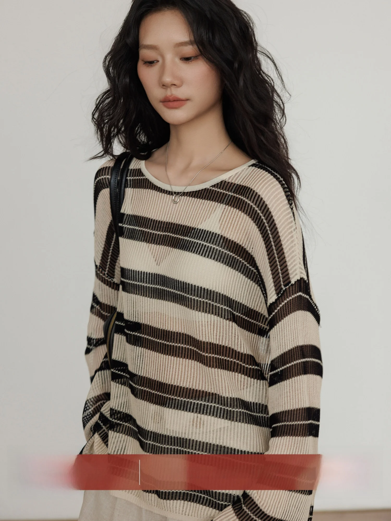 Casual Lightweight Long Sleeve round Neck Striped Sun Protection Cover up Women's 2025 New Style Commute Fashion Knitted Top
Casual Lightweight Long Sleeve round Neck Striped Sun Protection Cover up Women's 2025 New Style Commute Fashion Knitted Top