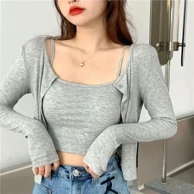 Sweet And Spicy Summer Outfit Small Strap Two-Piece Set Women Slimming Stylish Age-Defying Shawl Cardigan Top Layering
Sweet And Spicy Summer Outfit Small Strap Two-Piece Set Women Slimming Stylish Age-Defying Shawl Cardigan Top Layering