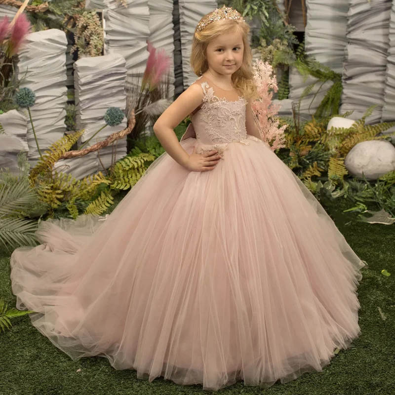 Dusty Pink Flower Girl Dresses Tulle Appliques With Bow And Tailing Sleeveless For Wedding Birthday Banquet Princess Gowns
Dusty Pink Flower Girl Dresses Tulle Appliques With Bow And Tailing Sleeveless For Wedding Birthday Banquet Princess Gowns