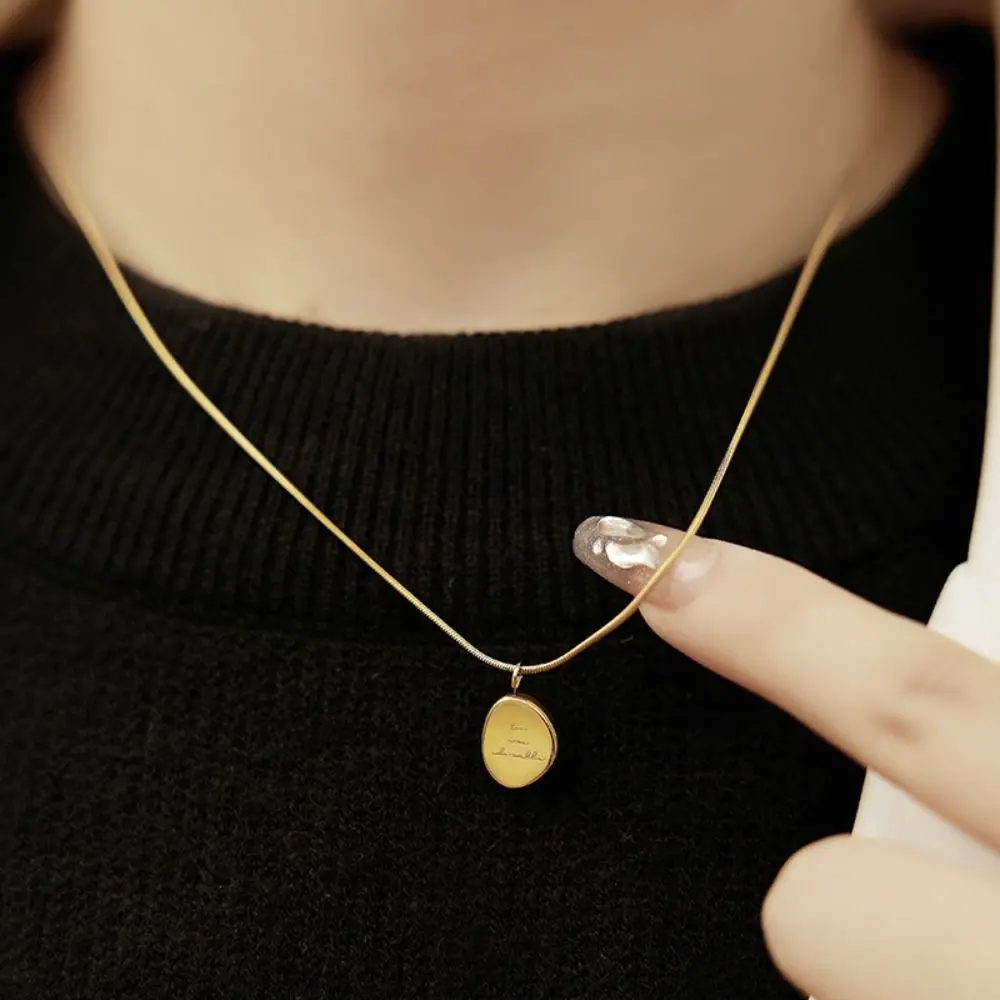 Minimalist Small Round Pendant Necklaces for Women Girls Titanium Steel Gold Color Letter Choker Necklaces Jewelry Gifts
Minimalist Small Round Pendant Necklaces for Women Girls Titanium Steel Gold Color Letter Choker Necklaces Jewelry Gifts