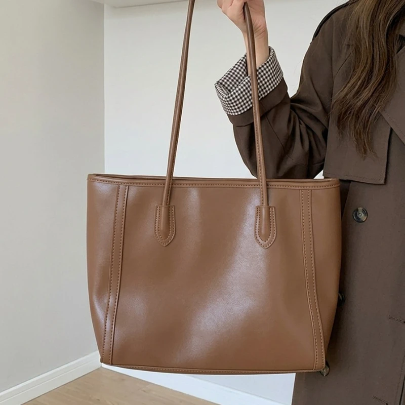 Women's Soft Leather Shoulder Bag Large-Capacity Convertible Handbag Adjustable Retro Work Casual Versatile
Women's Soft Leather Shoulder Bag Large-Capacity Convertible Handbag Adjustable Retro Work Casual Versatile