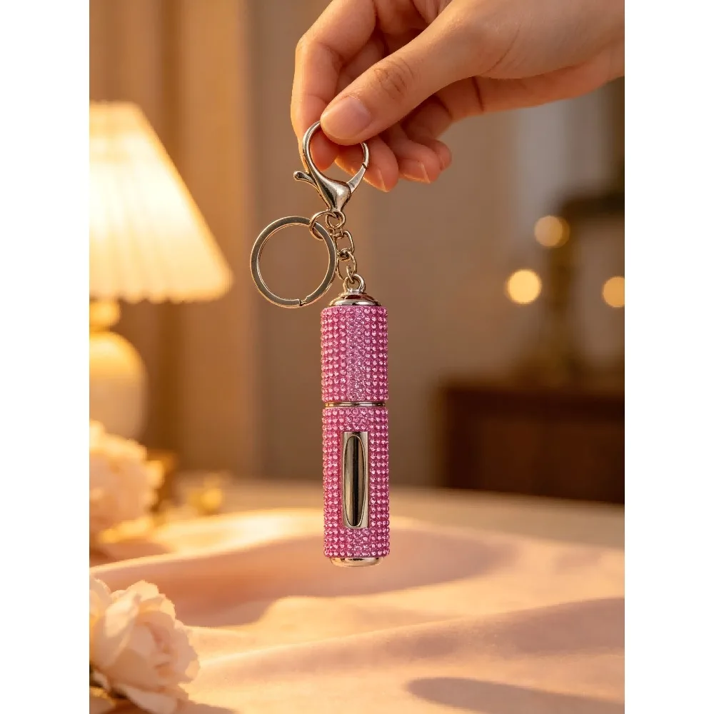 Fashion Diamond Filled Bottle Perfume 10ml KeyChain Accessory Popular Exquisite Bag Colorful Portable Keyring Press Spray Gift
Fashion Diamond Filled Bottle Perfume 10ml KeyChain Accessory Popular Exquisite Bag Colorful Portable Keyring Press Spray Gift